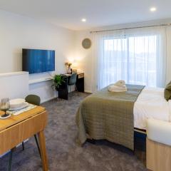 Luxury Studio With Balcony - Close to Supermarket