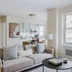 Blueground Murray Hill gym lounge wd NYC-1565