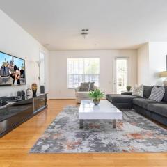 Wonderful Vacation Apartment with Balcony at Vista Cay VC5025-103