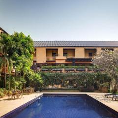 Holiday Garden Hotel