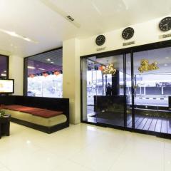 The Ratchathani Hotel