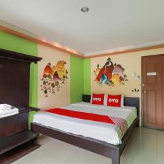 OYO 768 First Station Hotel