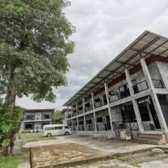 OYO 1167 Ban Pa Rim Khuean