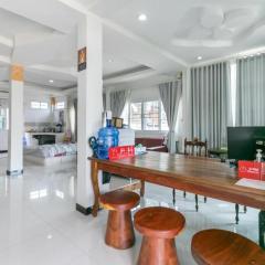 OYO 75305 T Park Pak Chong