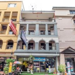 OYO 75327 Diyana Residence