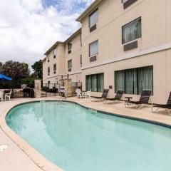 Quality Suites Huntsville Near University