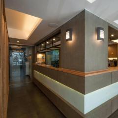 Cozy At 9 Hotel And Kitchen