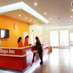 7 Days Inn Zibo Linzi District Tianqi Road Qina Studio