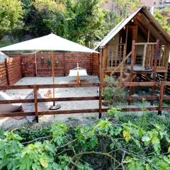 Twiga tenda su palafitta