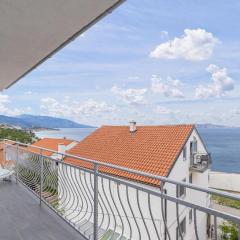 1 Bedroom Cozy Apartment In Senj