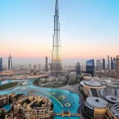 5 Minute Walk to The Fountains! Full Burj Khalifa View! 5-star Pool & Gym!