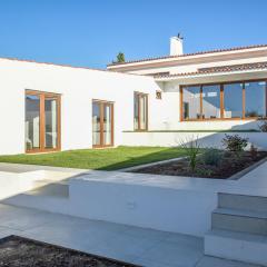 Casa Vista Verde by LovelyStay