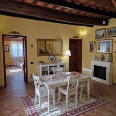 Country Apartment with View of the Tuscany Hills