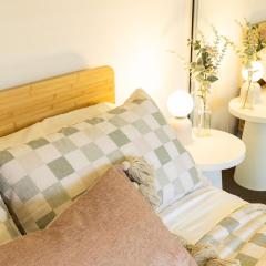 Sleeping in Style Central Apartment