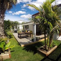 Aloha Beach House - one block from Papamoa beach