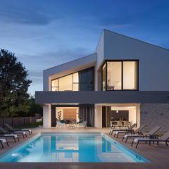 Luxury Villa Atria near Pula for 10 people with children playground & heated pool