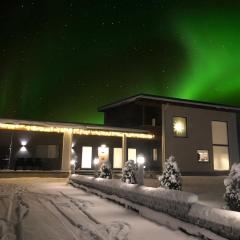 North Aurora Villa - near the Santa Claus