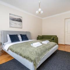 Central and Comfy 2 Bedroom Apartment by Reside Baltic