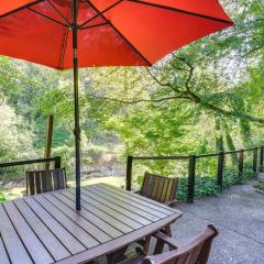 Riverfront Sandy Retreat, Fish and Kayak On-Site