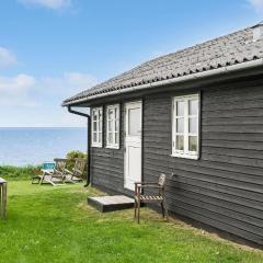 2 Bedroom Beach Front Home In Esbjerg V
