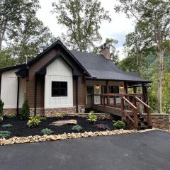 Beary Playful a highend luxury cabin nestled in the heart of downtown Gatlinburg