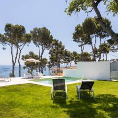 Family Beachfront Villas with Private Pool