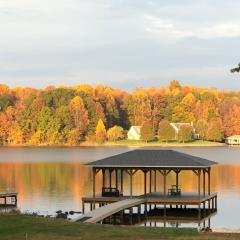 Waterfront Lake Anna Home Winter Family Escape!