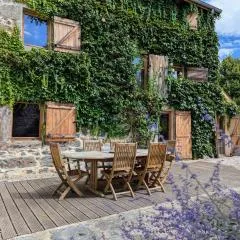 Gîte d'exception avec spa, jardin paysagé et équipements haut de gamme à Blanlhac - FR-1-582-201