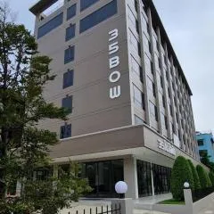 35 Bow Hotel