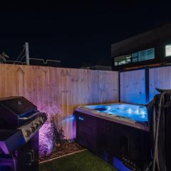 High Roller Luxury Casino Suite & Hot Tub