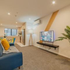 Madhouse Comfort - 2-BR Haven on Tuam Street