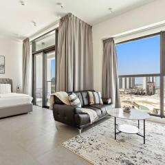 Silkhaus Chic Studio with Private Beach in Pixel Tower