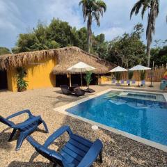 Ecoluxury Villa Yakarta Playa artificial minicine