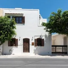 Daphne's Konaki in Pachia Ammos