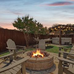 4BR 2BA Home - Hot Tub, Grill & Playground