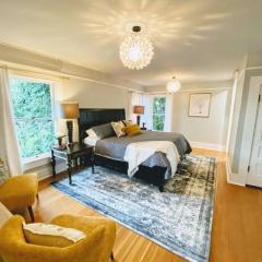 Historical Entertainer 3 Bedroom Townhouse AC PNW