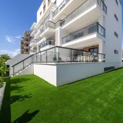 Luxury Apartment in Mil Palmeras