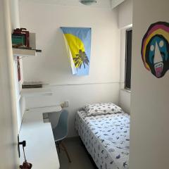 Quarto de solteiro no Rio Vermelho