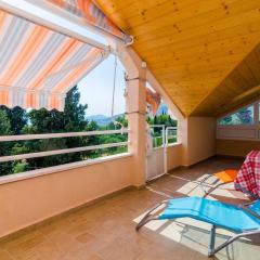 Apartments Donita - Comfort Two Bedroom Apartment with Balcony and Sea View