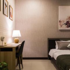 BKK Sukumvit71 1 Bed 2 Bath 1 Living 1 Kitchen