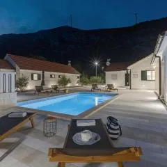 Villa Smokva and Višnja - Resort Moja Stina