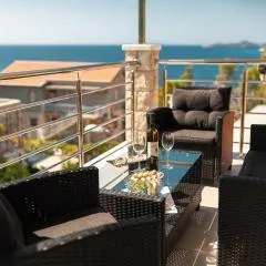 Fancy Apartments Dream - Comfort One Bedroom Apartment with Balcony and Sea View 1