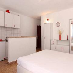 Apartments Nadia - Studio Apartment With Terrace A1