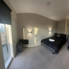2-Bed - Sleeps 4 - Pets Welcome