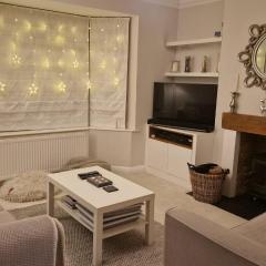 Beautiful Dutch Barn nr Brighton