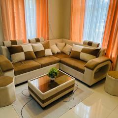 ELI Z - Affordable 3BR House with pool