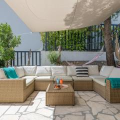 House 60m from the beach