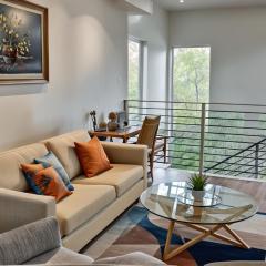 StaysPro - Hollywood Homes minutes to everything SPACIOUS AND FREE PARKING