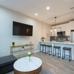 Modern LUX 2BR Apartment in DC with Patio
