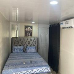 lugar comodo y barato